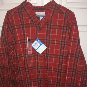 Columbia long sleeve. Brand new. Make Offer